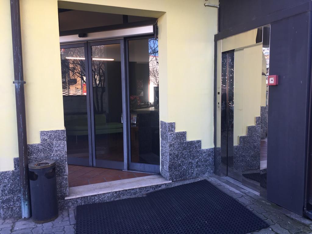 Nuovo Hotel Vigevano Exterior photo